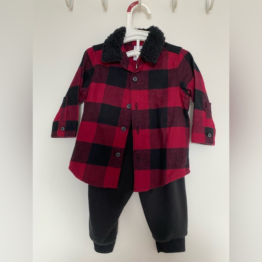 Cozy Carter’s 6M Plaid Flannel Shacket & Pants Set